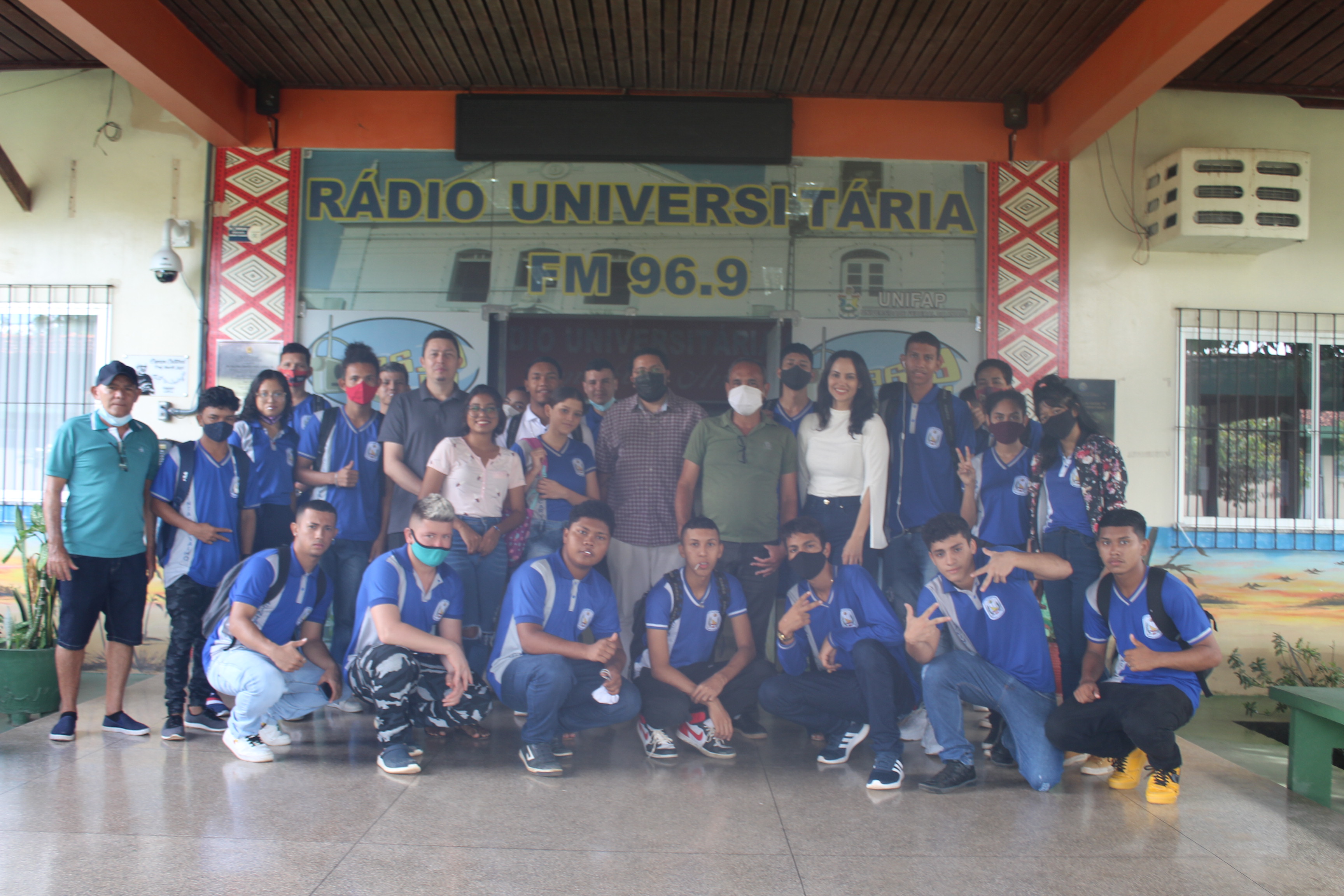 Você está visualizando atualmente Rádio Universitária recebe visita de alunos da Escola Estadual Profa. Jacinta de Carvalho